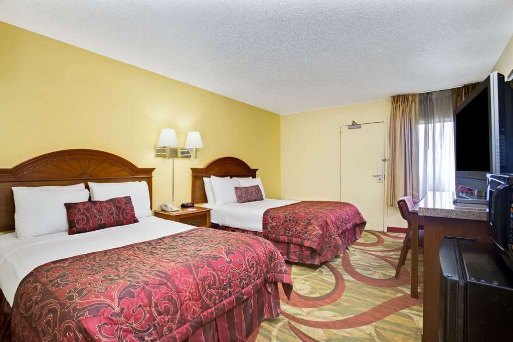Orlando Inn Near International Drive Williamsburg Bilik gambar